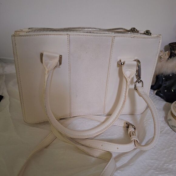 A Steve Madden Women's Crossbody Handbag Faux Leather and Suede Office Evening - Picture 11 of 14